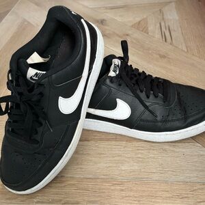 Well loved but ready for a new pair of men’s Nike leather tennis shoes